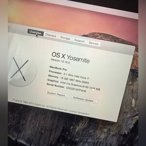 Apple MacBook Pro i7 with OS X Yosemite 13.3 inches with charger